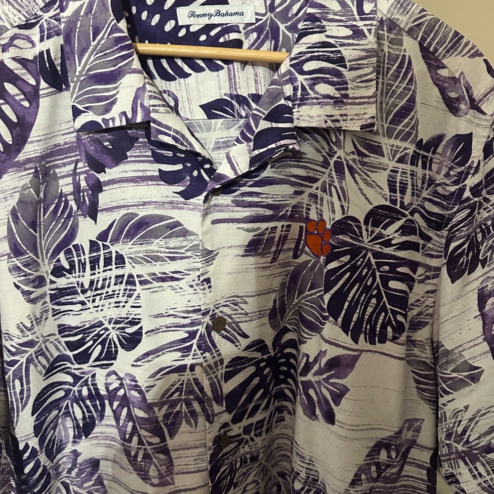 Tommy Bahama Clemson Tiger Paw Purple and White Tropical Men's Shirt size XL - Picture 4 of 5